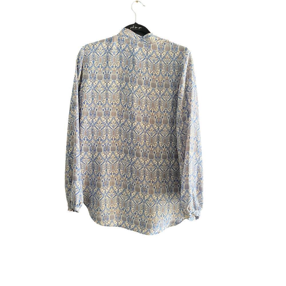 Max Studio Floral blue wrap Blouse Top Size Medium - Picture 5 of 6